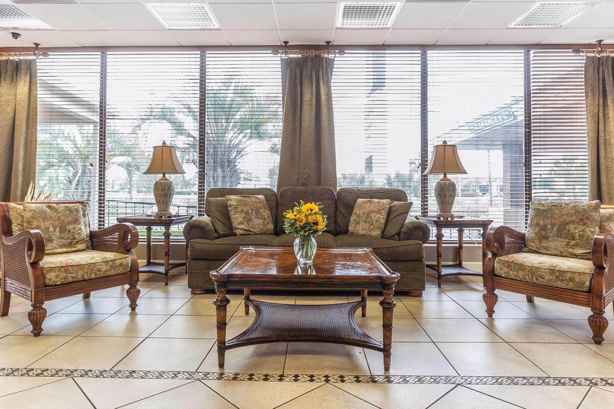 Quality Inn & Suites Georgetown Exteriör bild