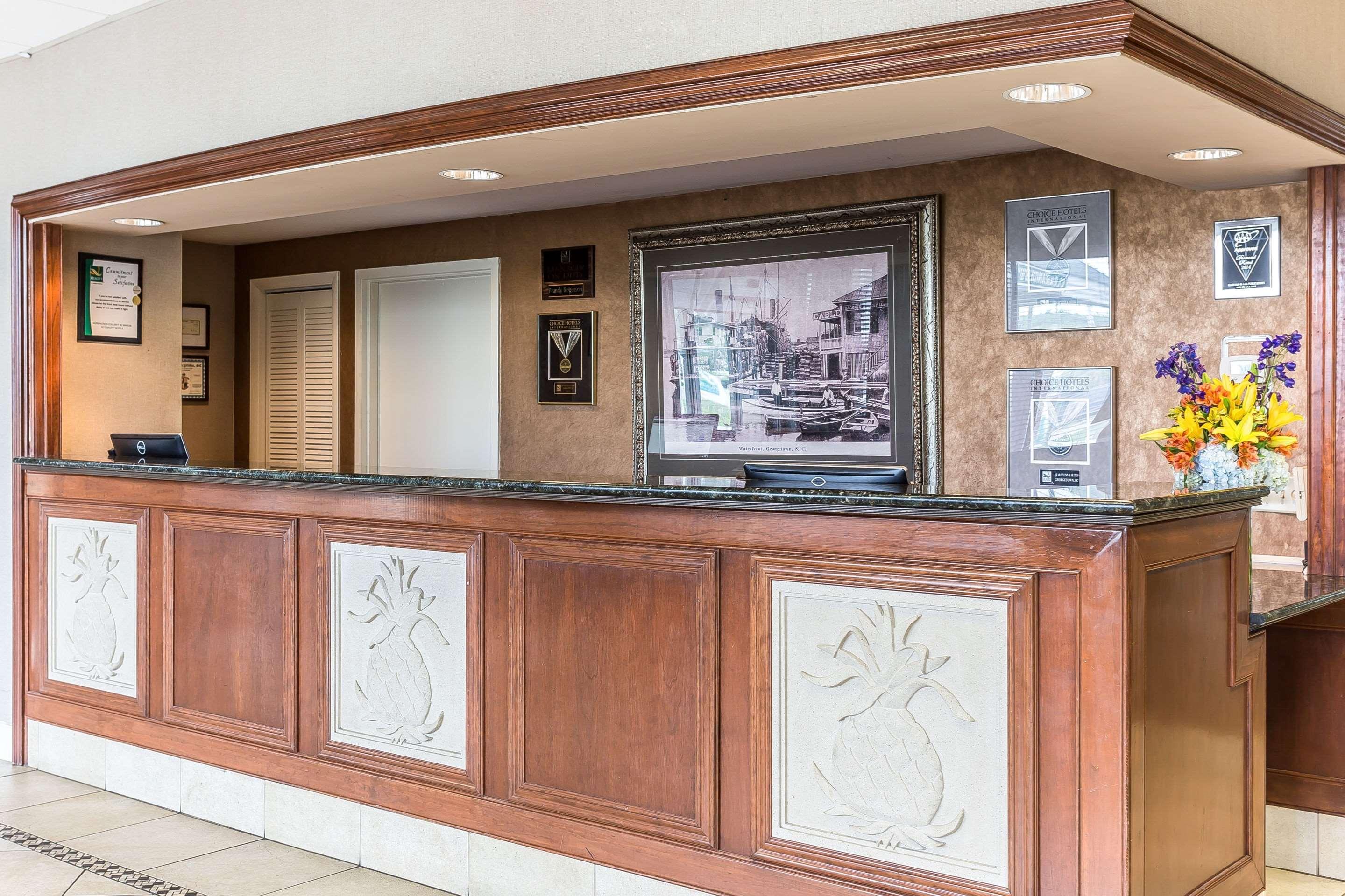 Quality Inn & Suites Georgetown Exteriör bild