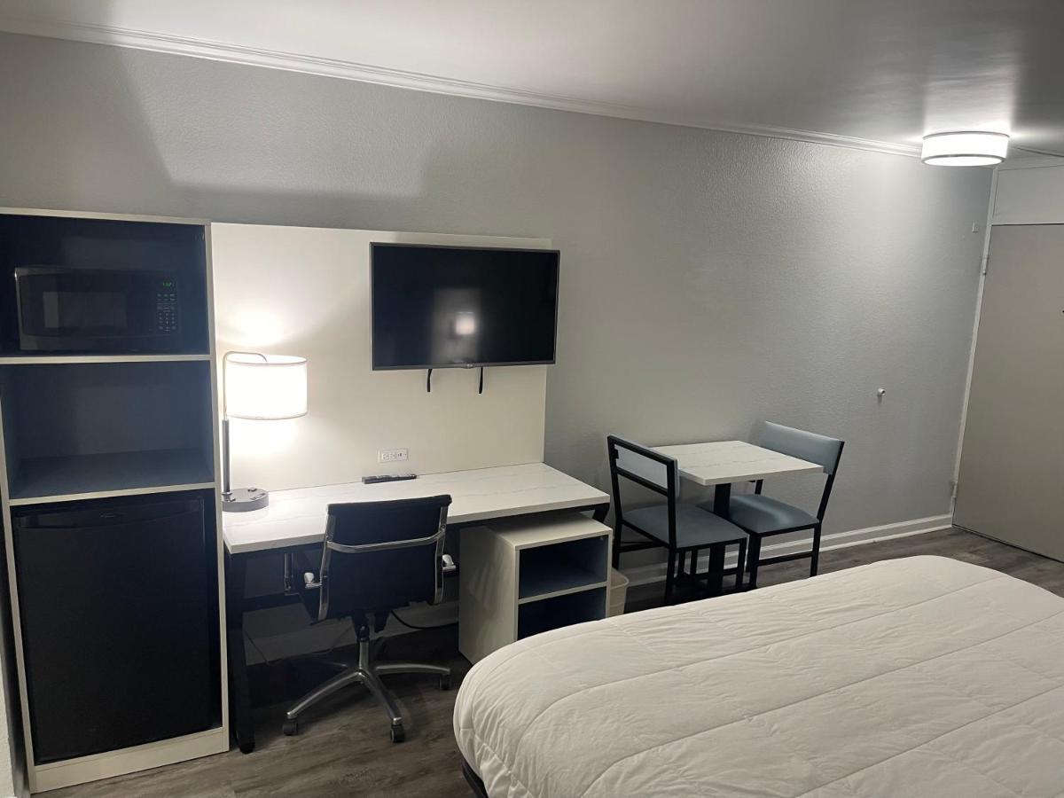 Quality Inn & Suites Georgetown Exteriör bild