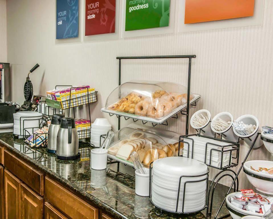 Quality Inn & Suites Georgetown Exteriör bild