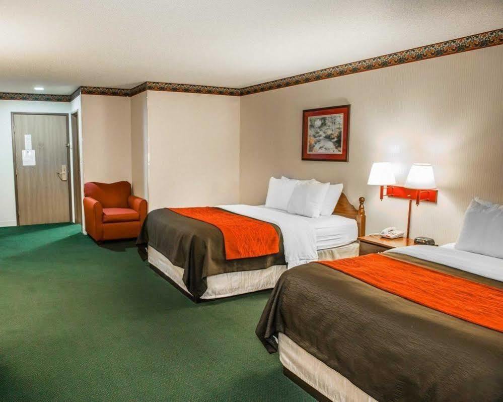 Quality Inn & Suites Georgetown Exteriör bild
